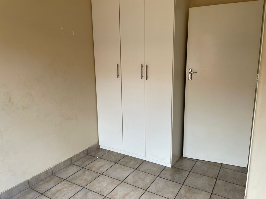 To Let 2 Bedroom Property for Rent in Vaalpark Free State